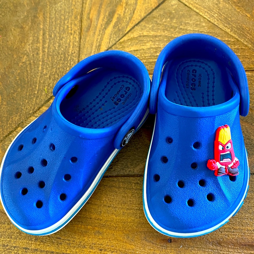 Toddler crocs